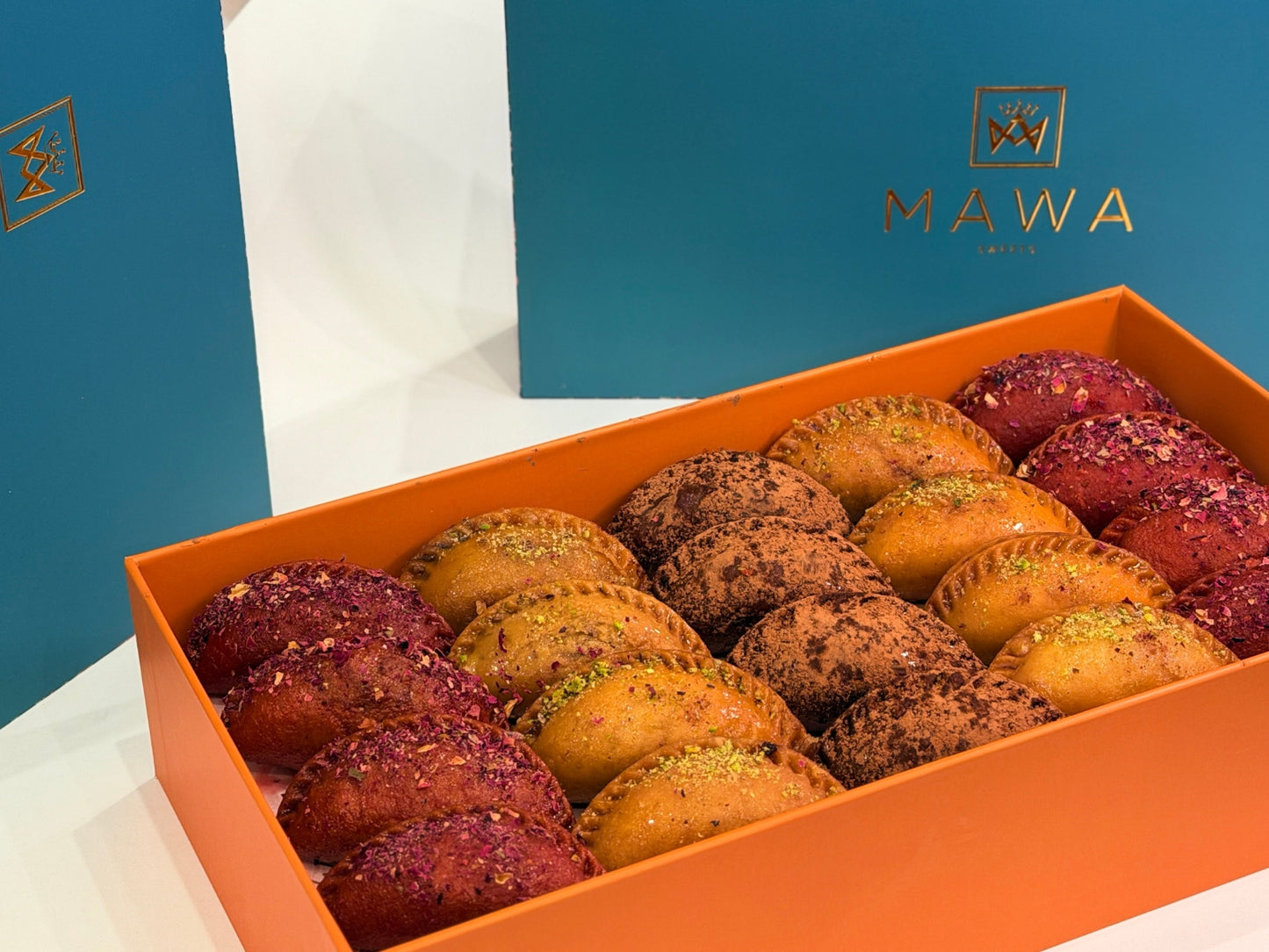 Luxury 25-Piece Assorted Gujiya