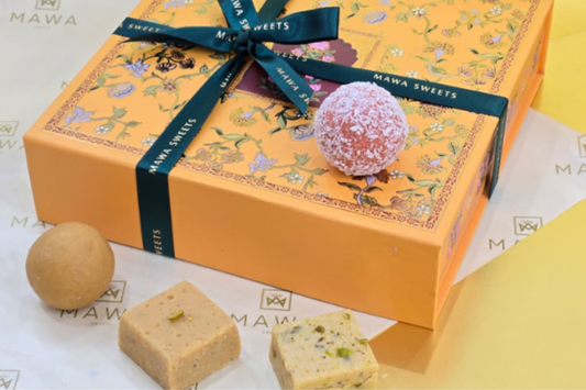 Classic Celebration Box – 16 Pieces