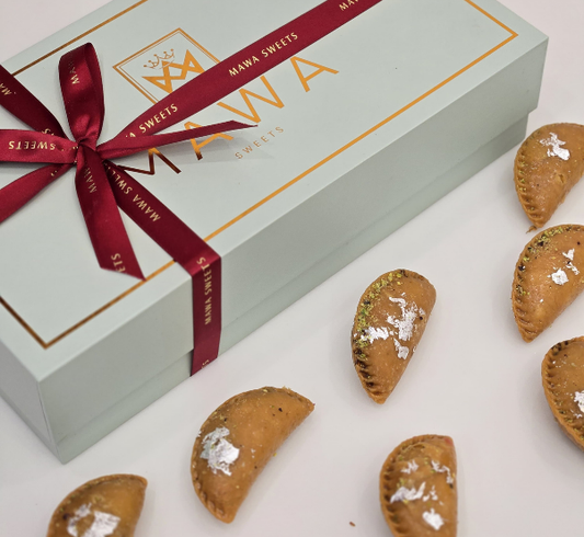 Classic Original Gujiya - 25 Piece